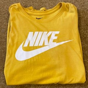 Mens XL Nike tee